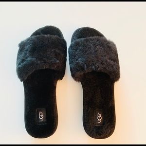 UGG’s shoes
